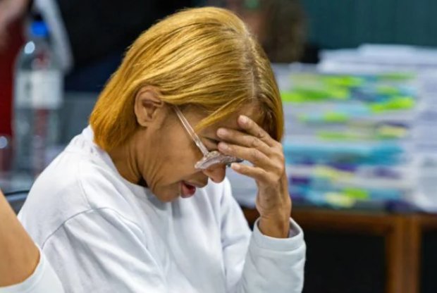 Flordelis passa mal e é levada as pressas para hospital